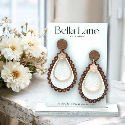 White Vintage Timber Scalloped Earrings